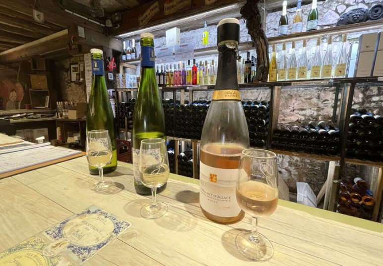 Вино за 2.5 евро победило в международном конкурсе под видом престижного