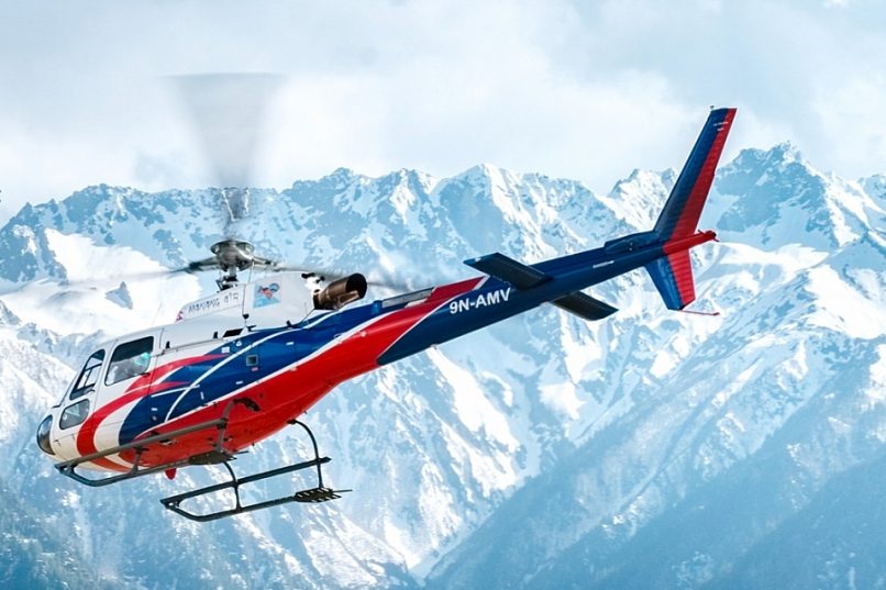 В Непале разбился вертолёт с иностранцами на борту.