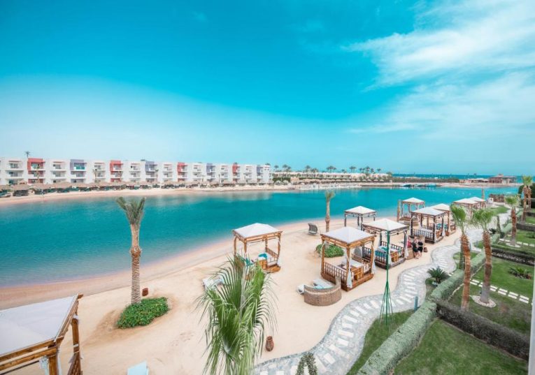 🌅 Sunrise Crystal Bay Resort Grand Select 5* (Hurghada) – роскошный оазис 🏝✨