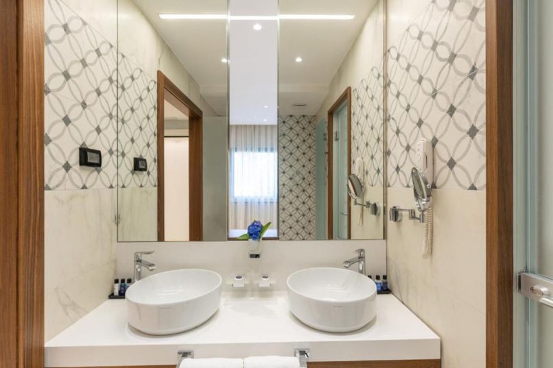 🌊 Montenegro! Куда поехать? Мы знаем, идеальный отель Huma Kotor Bay 5* (Kotor)! 🌅✨