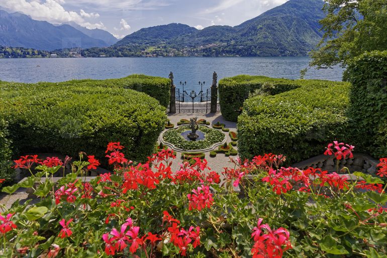 "Миланские каникулы" + Бирюза Итальянских Озер. (о.Гарда + о.Комо)