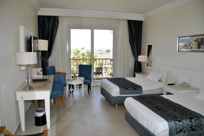 🕒 Timp Limitat: 7 Nopți în Rai la Preț de Nerefuzat! 💶 DOAR 985€  📍IL Mercato Hotel & Spa 5★ – Sharm El Sheikh  📆 Plecarea: 22.05.2025