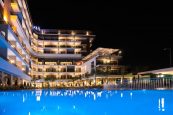 🔥 OFERTĂ FIERBINTE DOAR ASTĂZI! 🔥  📆 Plecare: 01.05.2025 🏨 Alexia Resort & Spa | Side, Turcia  💶 De la 608€