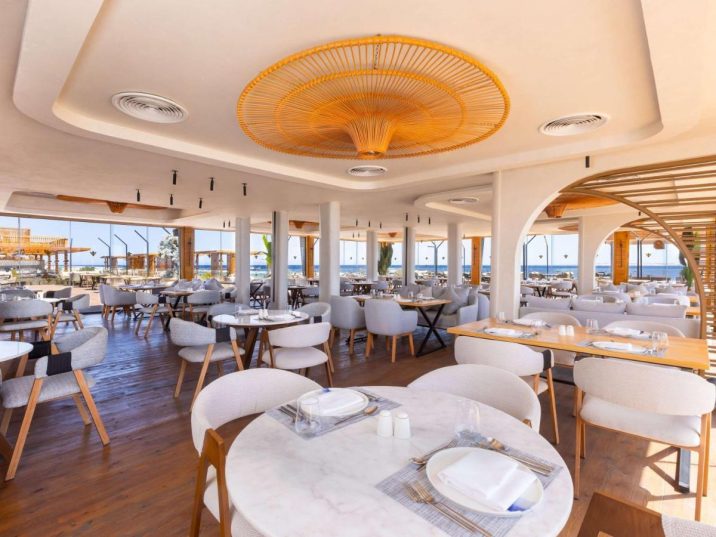 🔥 Vacanța de 5 stele în Sharm El Sheikh te așteaptă! 🔥 🏖️ RIXOS RADAMIS SHARM EL SHEIKH 📅 Plecare: 22 mai 2025 🛎️ 7 nopți All Inclusive 👫 Preț de la: 1070€