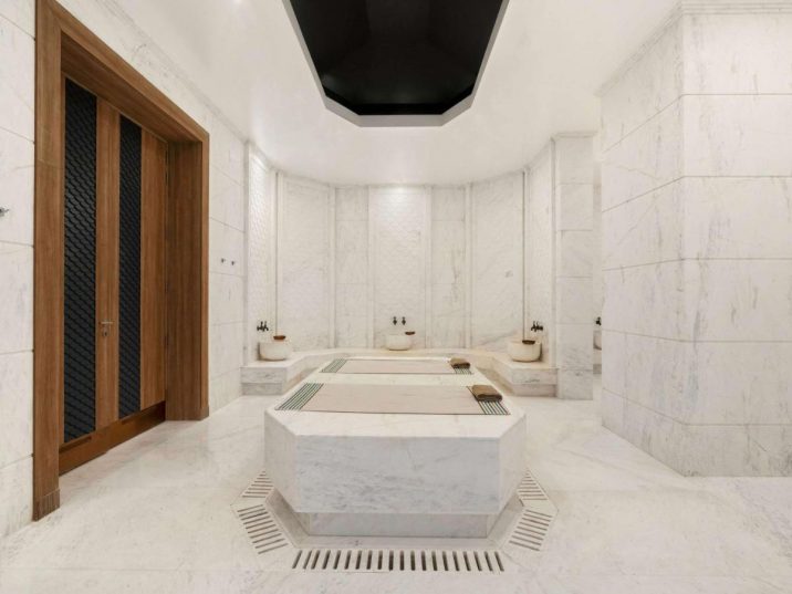 🔥 Vacanța de 5 stele în Sharm El Sheikh te așteaptă! 🔥 🏖️ RIXOS RADAMIS SHARM EL SHEIKH 📅 Plecare: 22 mai 2025 🛎️ 7 nopți All Inclusive 👫 Preț de la: 1070€